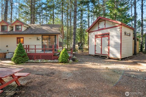 Photo of 611 N Rainbow Way, Hoodsport, WA 98548 (MLS # 2486641)