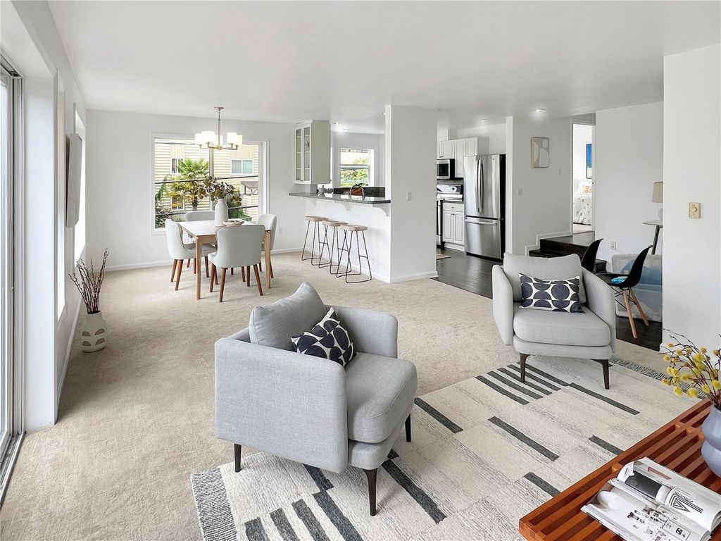 Photo of 500 Aloha Street #301, Seattle, WA 98109 (MLS # 2235162)