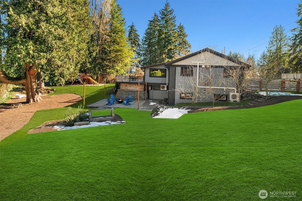 Photo of 3212 NE 167th Street, Lake Forest Park, WA 98155 (MLS # 2331724)