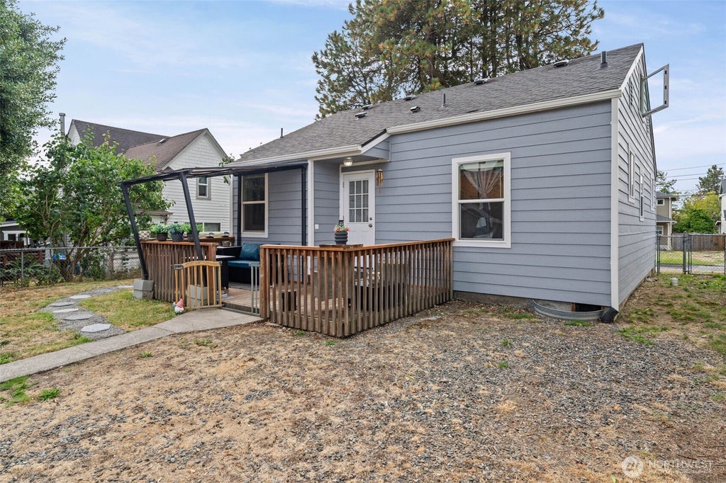 Photo of 4811 S K Street, Tacoma, WA 98408 (MLS # 2576631)