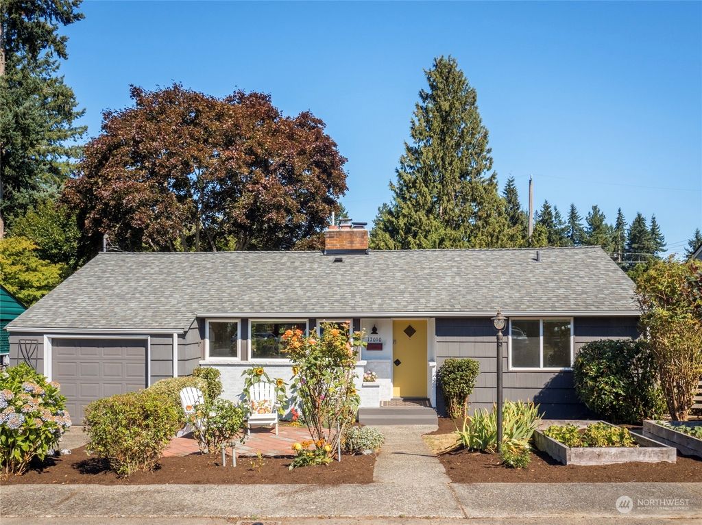 Photo of 17010 13th Avenue NE, Shoreline, WA 98155 (MLS # 2151726)