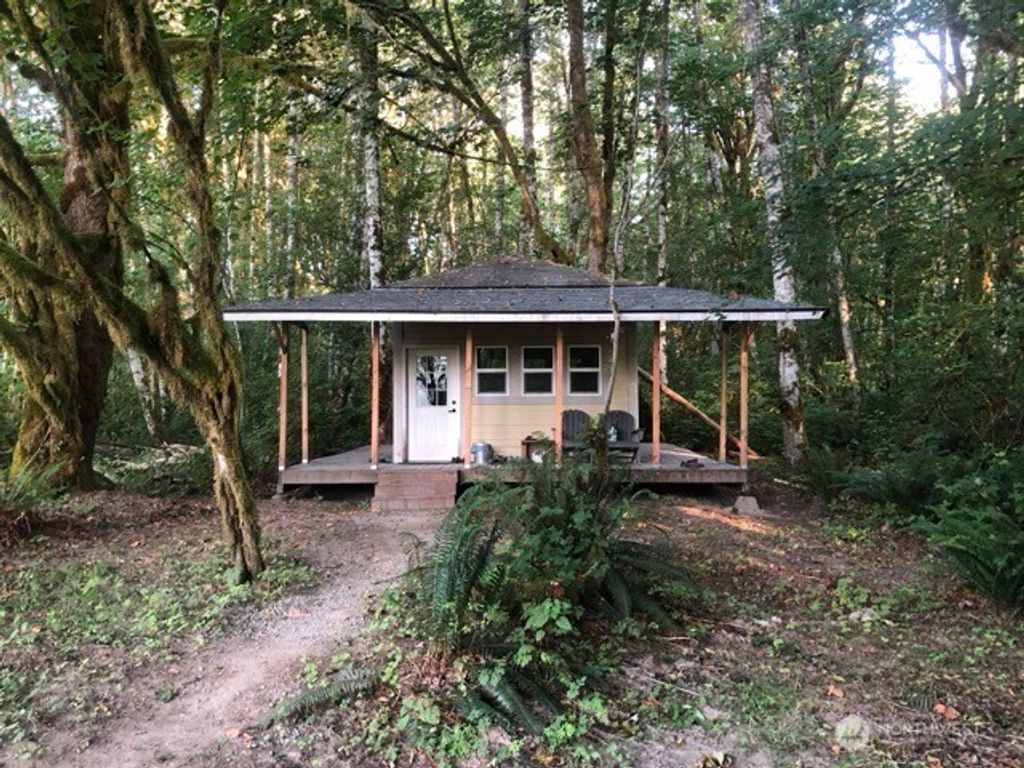 Photo of 402 xx 314th Street NE, Arlington, WA 98223 (MLS # 2365824)
