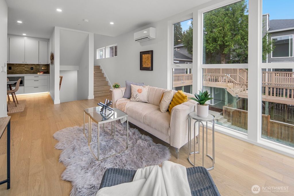 Photo of 6012 B 35th Avenue NE, Seattle, WA 98115 (MLS # 2463832)