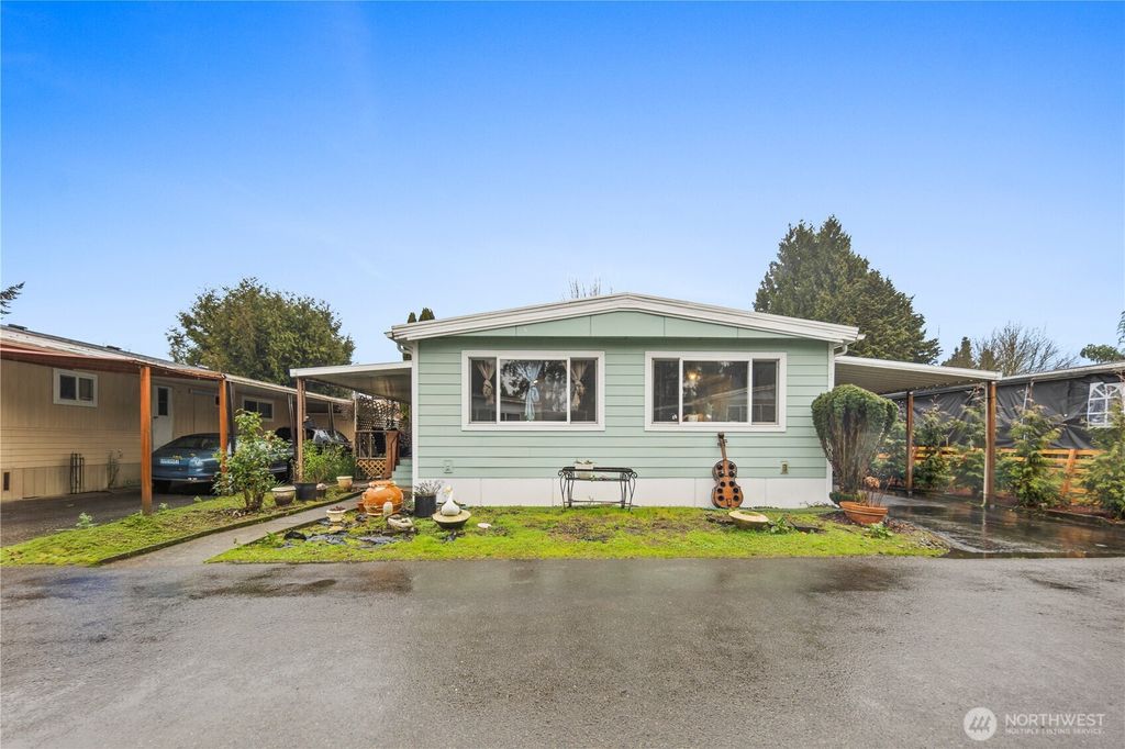 Photo of 15713 81st Street E #135, Puyallup, WA 98372 (MLS # 2468700)