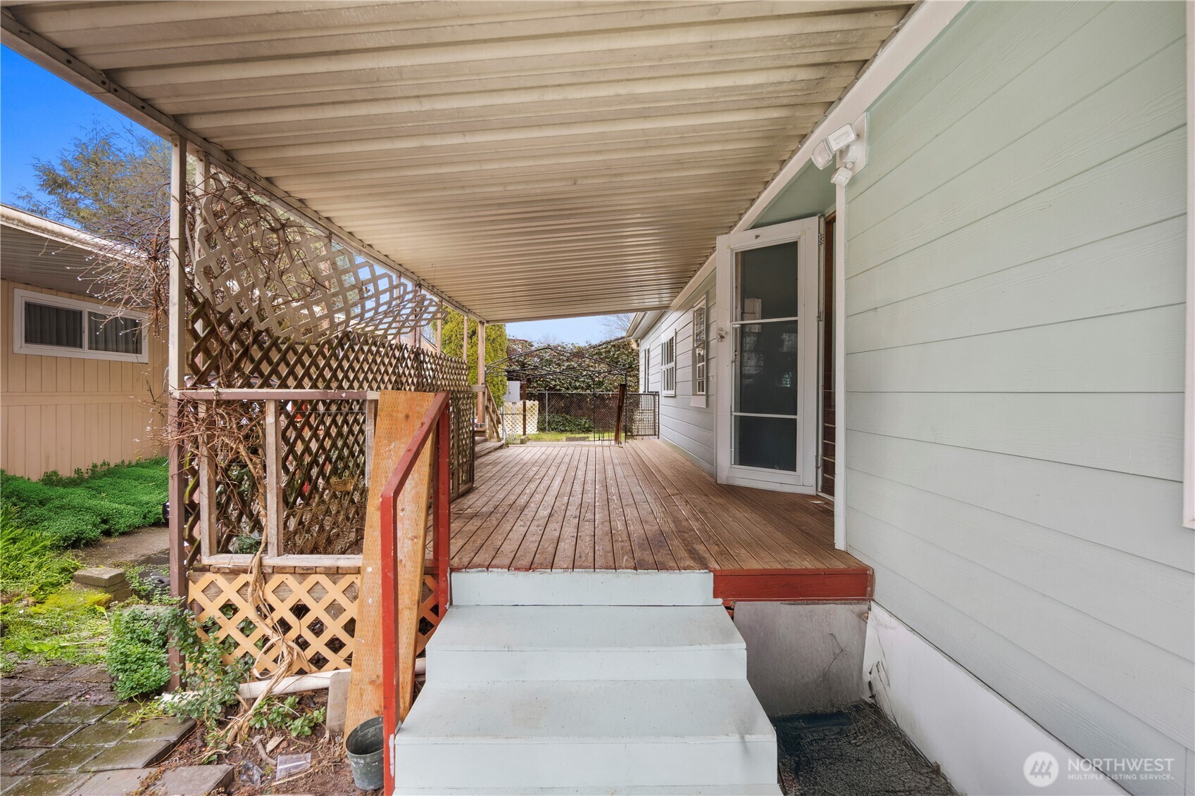 15713 81st Street E 135