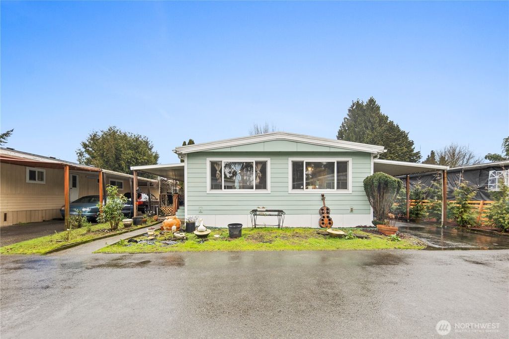 Photo of 15713 81st Street E #135, Puyallup, WA 98372 (MLS # 2468700)