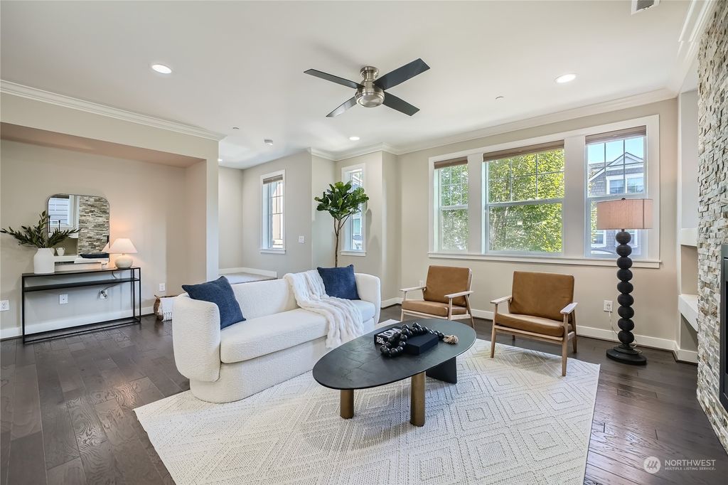 Photo of 23910 SE 45th Place, Sammamish, WA 98029 (MLS # 2264118)