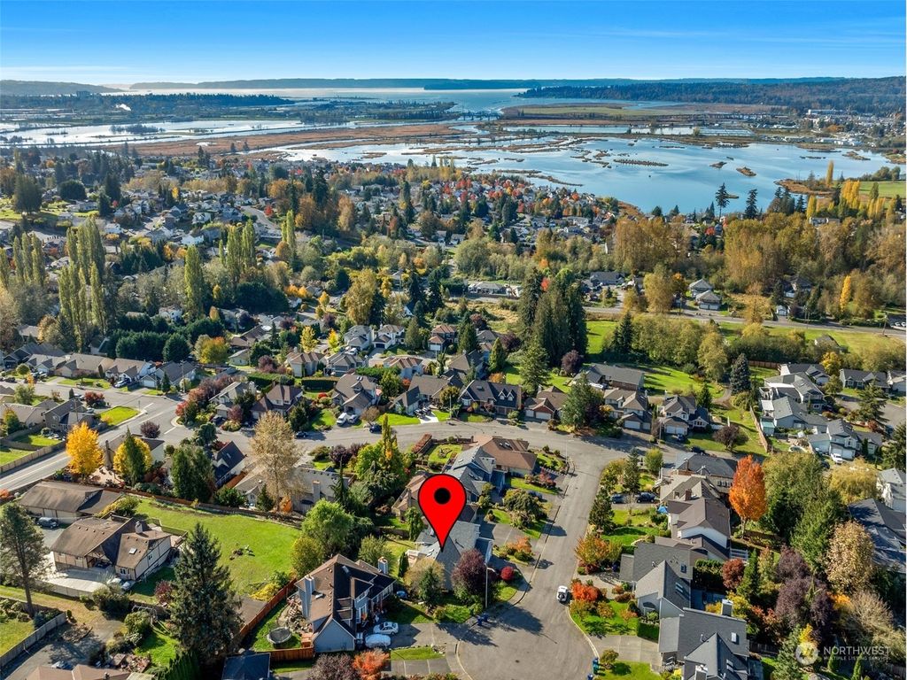 Photo of 7008 53rd Place NE, Marysville, WA 98270 (MLS # 2304905)