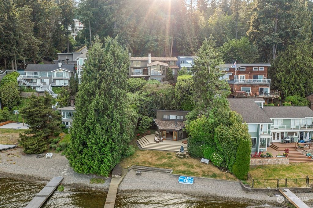 Photo of 1416 West Lake Sammamish Parkway SE, Bellevue, WA 98008 (MLS # 2071434)
