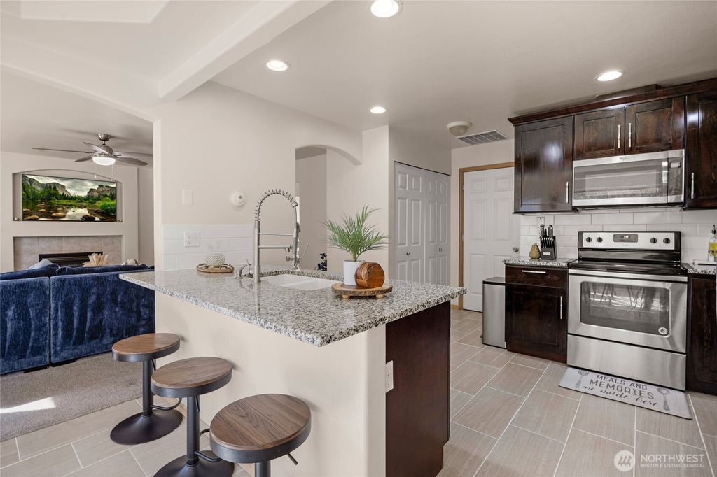 Photo of 11628 50th Drive SE, Everett, WA 98208 (MLS # 2354976)