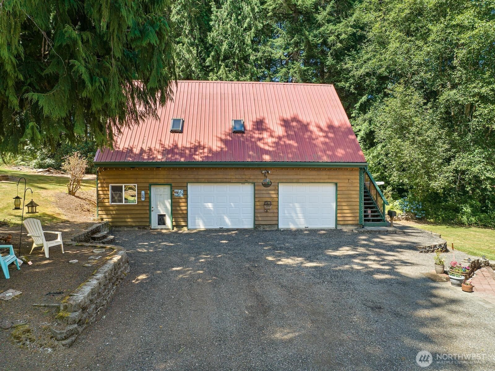 8643 Winslow Drive SW