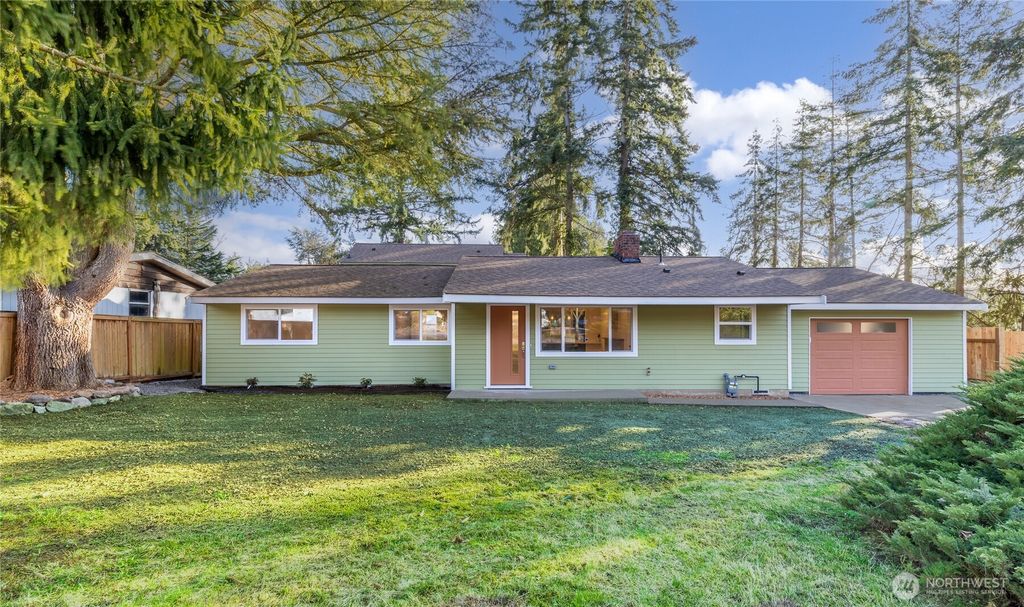 Photo of 1403 N 137th St St, Seattle, WA 98133 (MLS # 2341130)