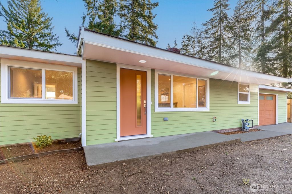 Photo of 1403 N 137th St St, Seattle, WA 98133 (MLS # 2341130)