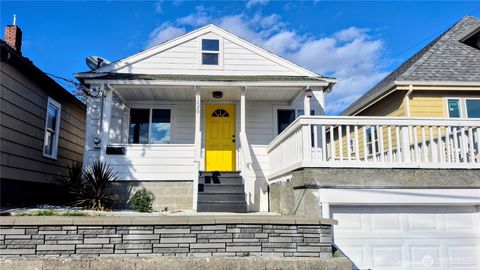 Photo of 1220 9th Street, Bremerton, WA 98337 (MLS # 2448297)