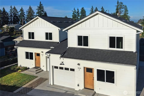 Photo of 5610 Rockefeller Avenue #2, Everett, WA 98203 (MLS # 2548253)