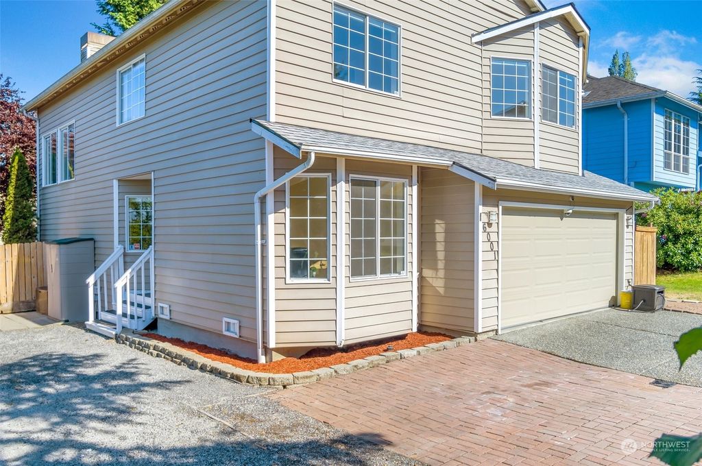 Photo of 6001 Meridian Avenue, Everett, WA 98203 (MLS # 2076650)