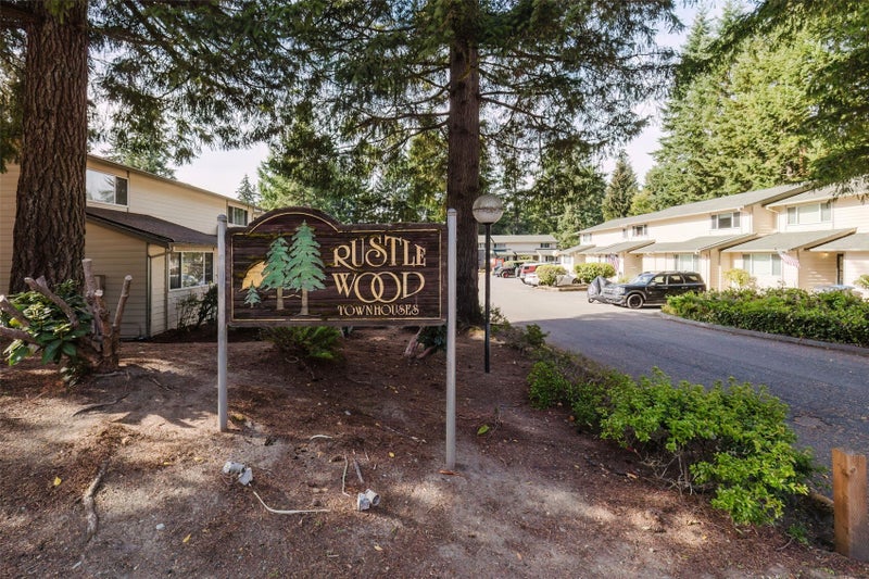 3126 Rustlewood Lane SE