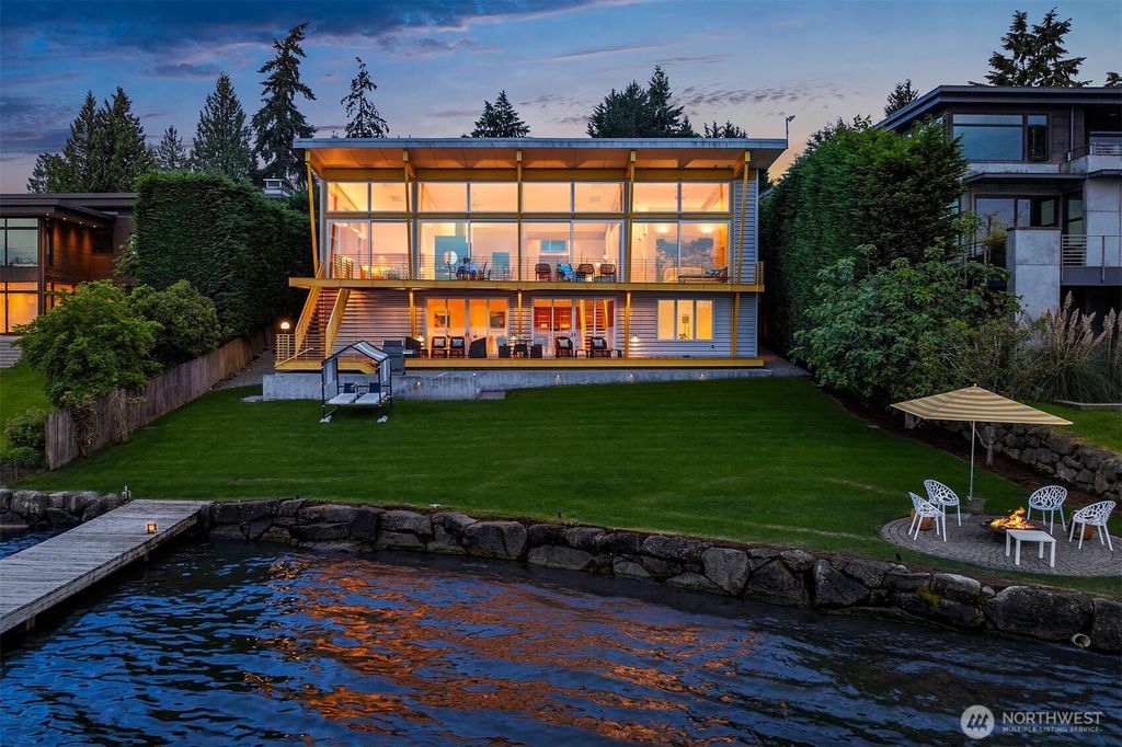 Photo of Mercer Island, WA 98040 (MLS # 2531459)