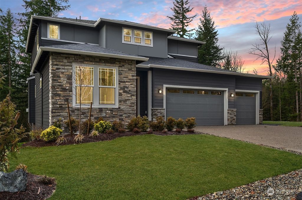 Photo of 12128 138th Avenue NE #6-5, Lake Stevens, WA 98258 (MLS # 1787794)