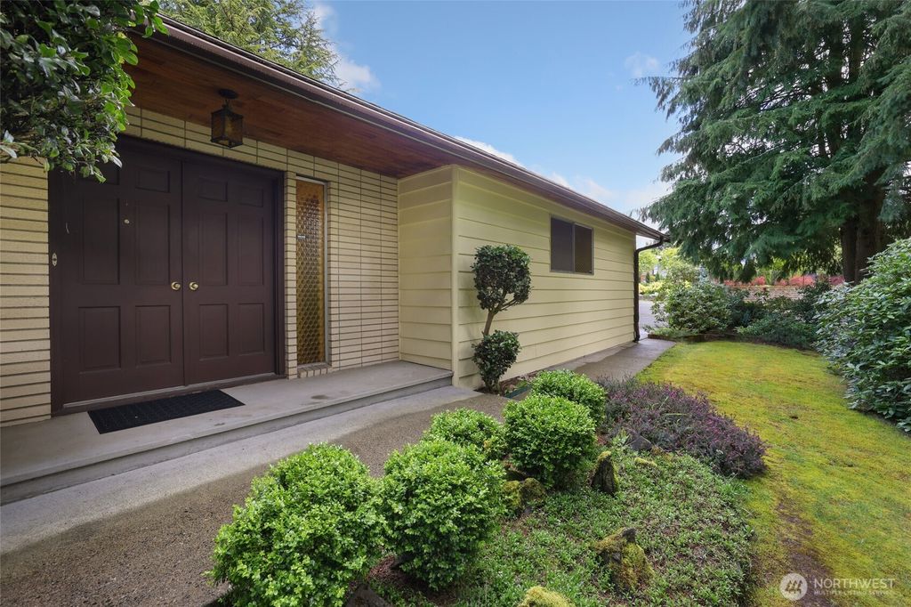 Photo of 12708 SE 258th Street, Kent, WA 98030 (MLS # 2367155)