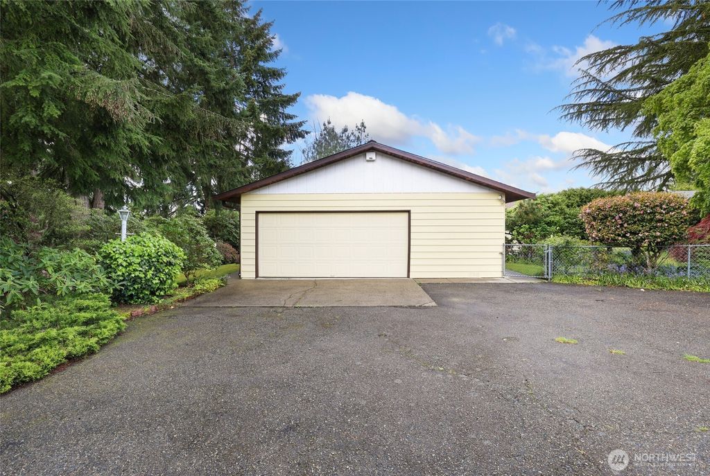 Photo of 12708 SE 258th Street, Kent, WA 98030 (MLS # 2367155)