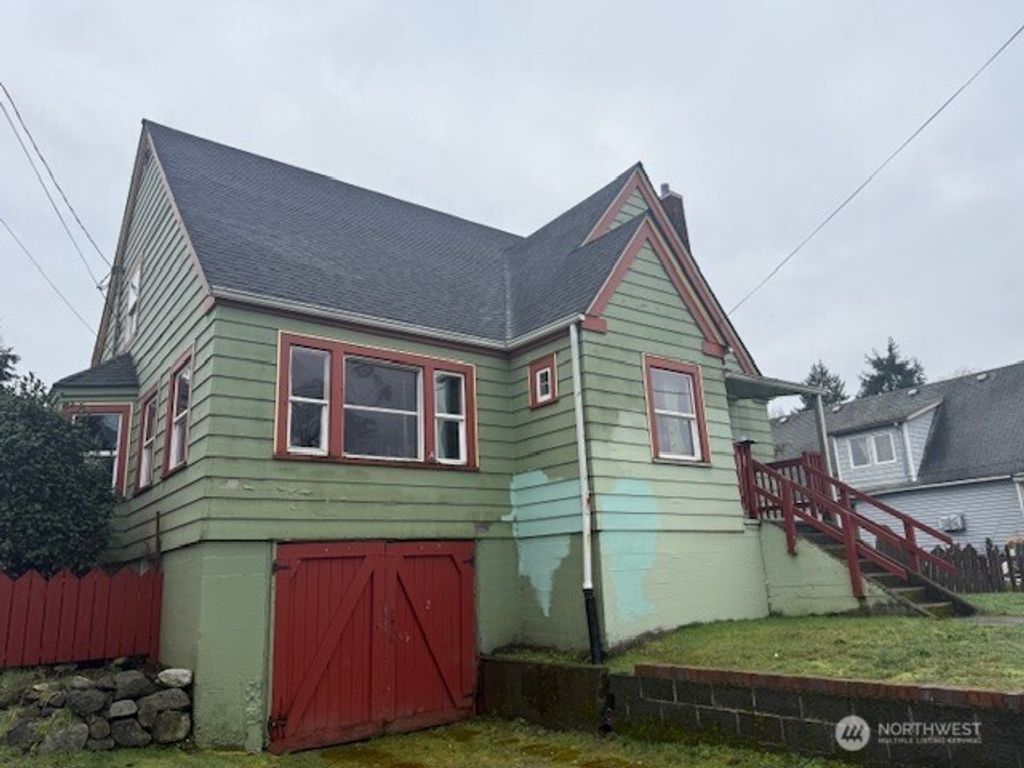 Photo of 421 Ellinor Avenue, Shelton, WA 98584 (MLS # 2473030)