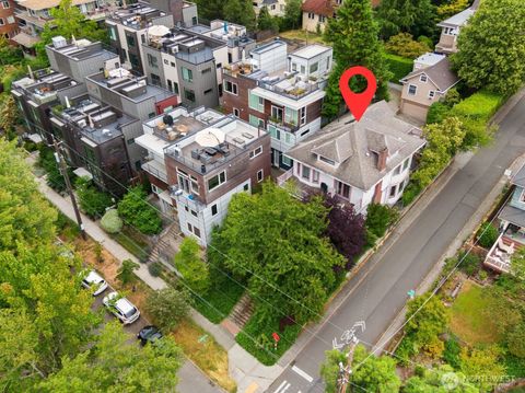 Photo of 702 11th Avenue E, Seattle, WA 98102 (MLS # 2390705)