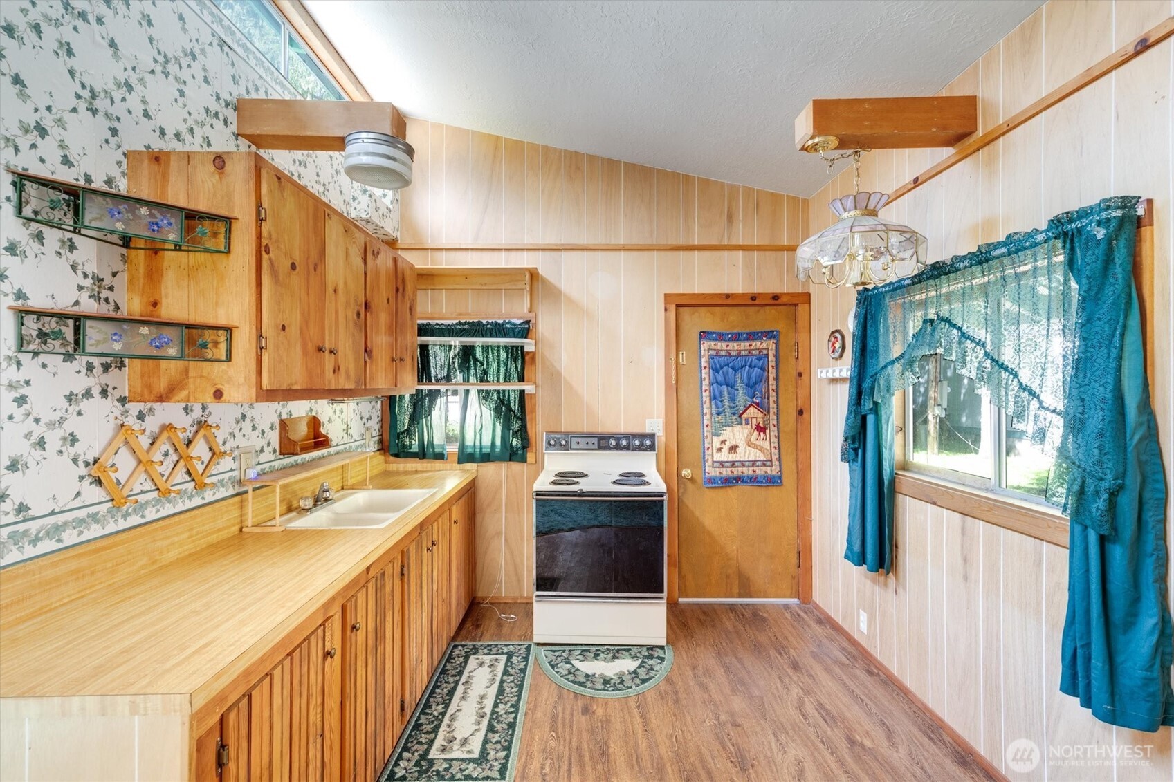 304 Winston Creek Rd. B10L2