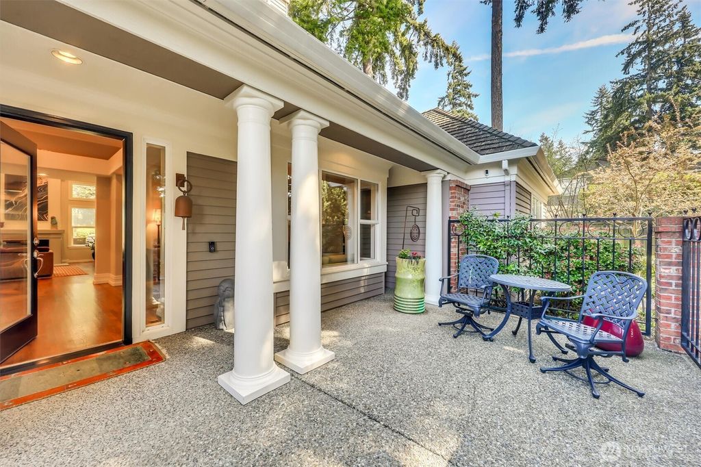 Photo of 1434 108th Avenue NE, Bellevue, WA 98004 (MLS # 2502038)