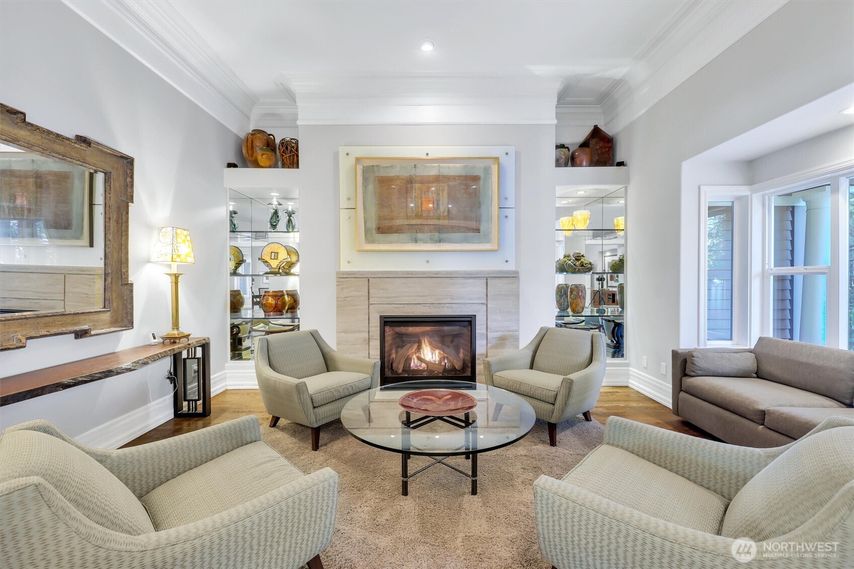 Bellevue, Washington, 98004, United States, 2 Bedrooms Bedrooms, ,3 BathroomsBathrooms,Residential,Active,2035071