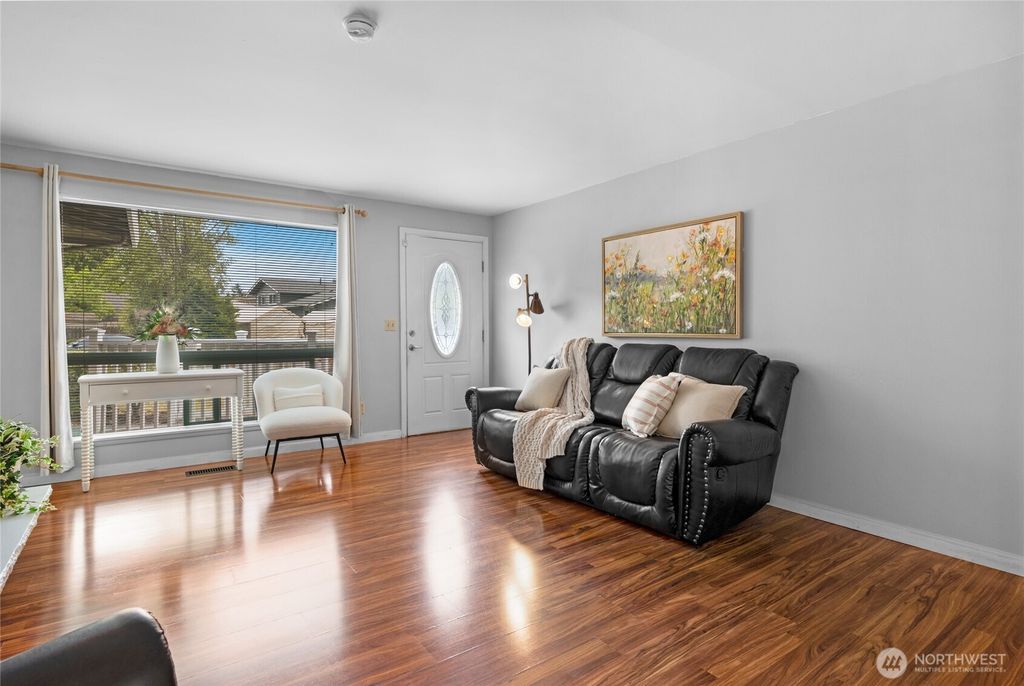 Photo of Kent, WA 98032 (MLS # 2406123)