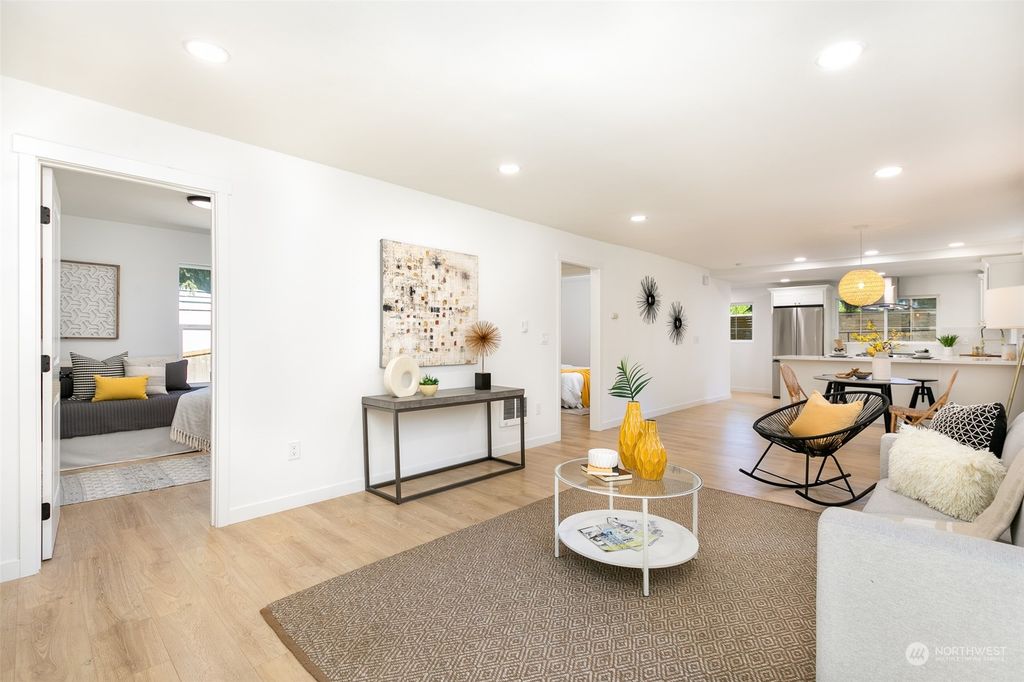 Photo of 10744 17th Avenue SW, Seattle, WA 98146 (MLS # 2172390)