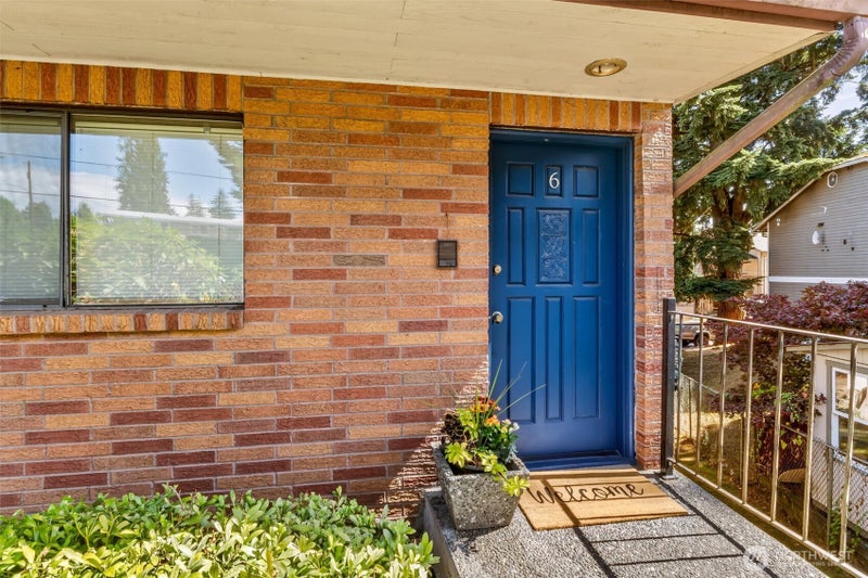 2418 Euclid Avenue 6