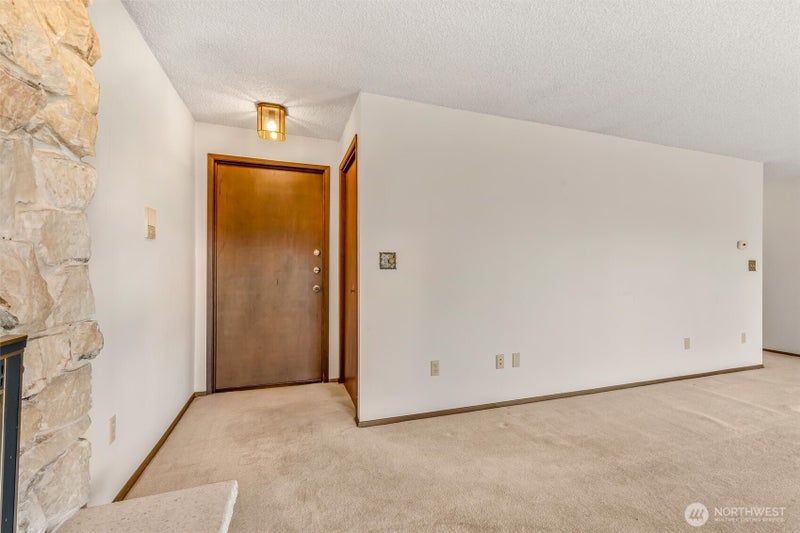 2418 Euclid Avenue 6
