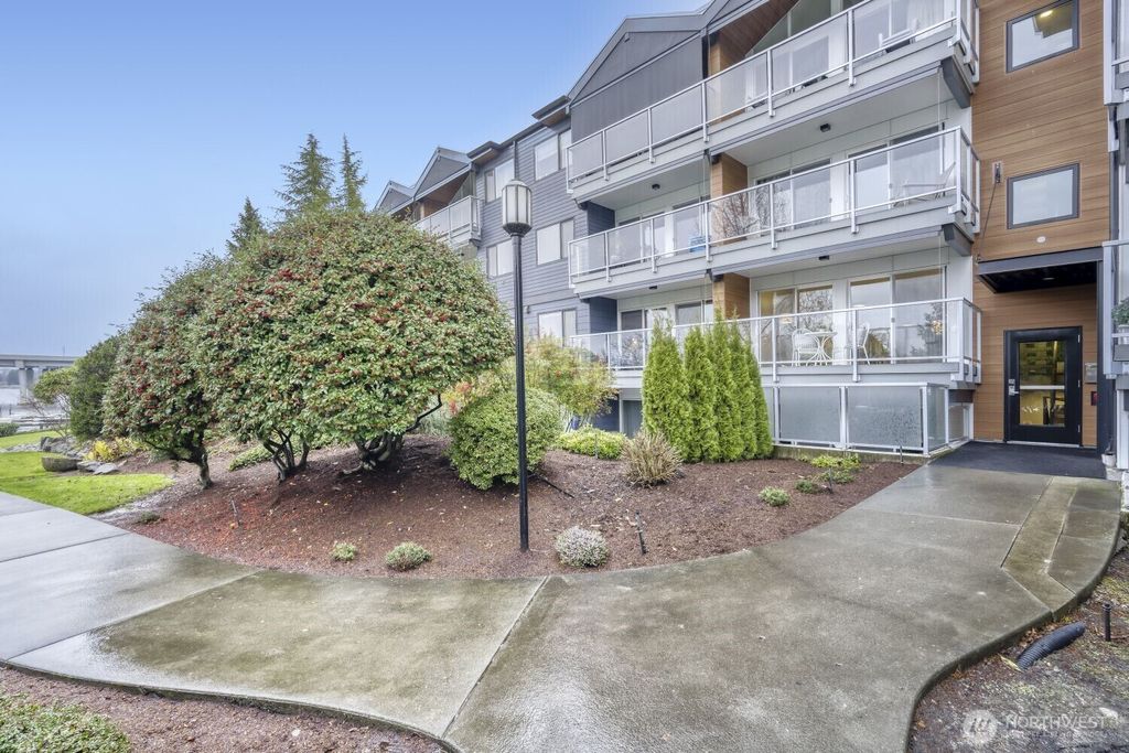 Photo of 2501 Canterbury Lane E #215, Seattle, WA 98112 (MLS # 2479900)