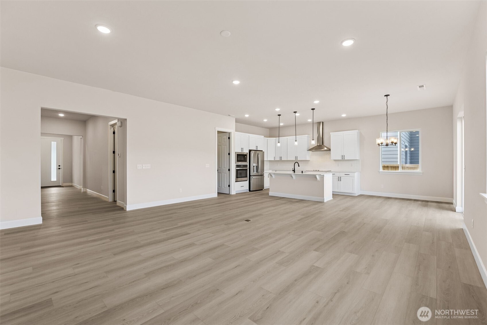 951 Rochelle Street 25