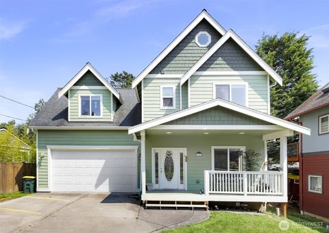 Photo of 1121 22nd Street, Bellingham, WA 98225 (MLS # 2401543)