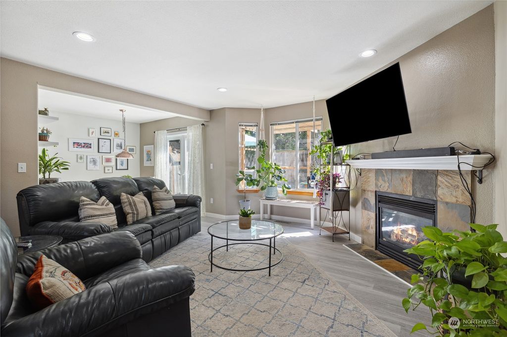 Photo of 1803 112th Avenue SE, Lake Stevens, WA 98258 (MLS # 2145931)