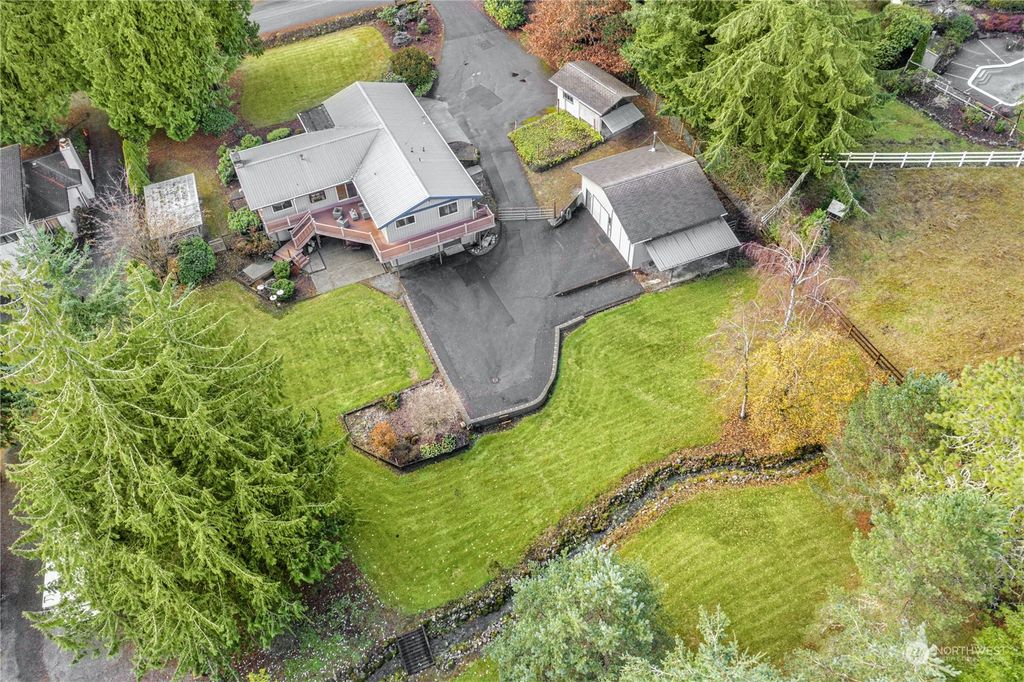 Photo of 12202 206th Place SE, Issaquah, WA 98027 (MLS # 2020473)