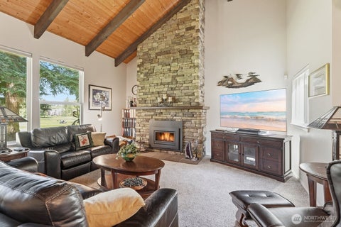 Photo of 25309 144th Avenue SE #B, Kent, WA 98042 (MLS # 2559668)
