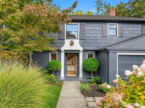 Photo of 1512 Arboretum Place E, Seattle, WA 98112 (MLS # 2591280)