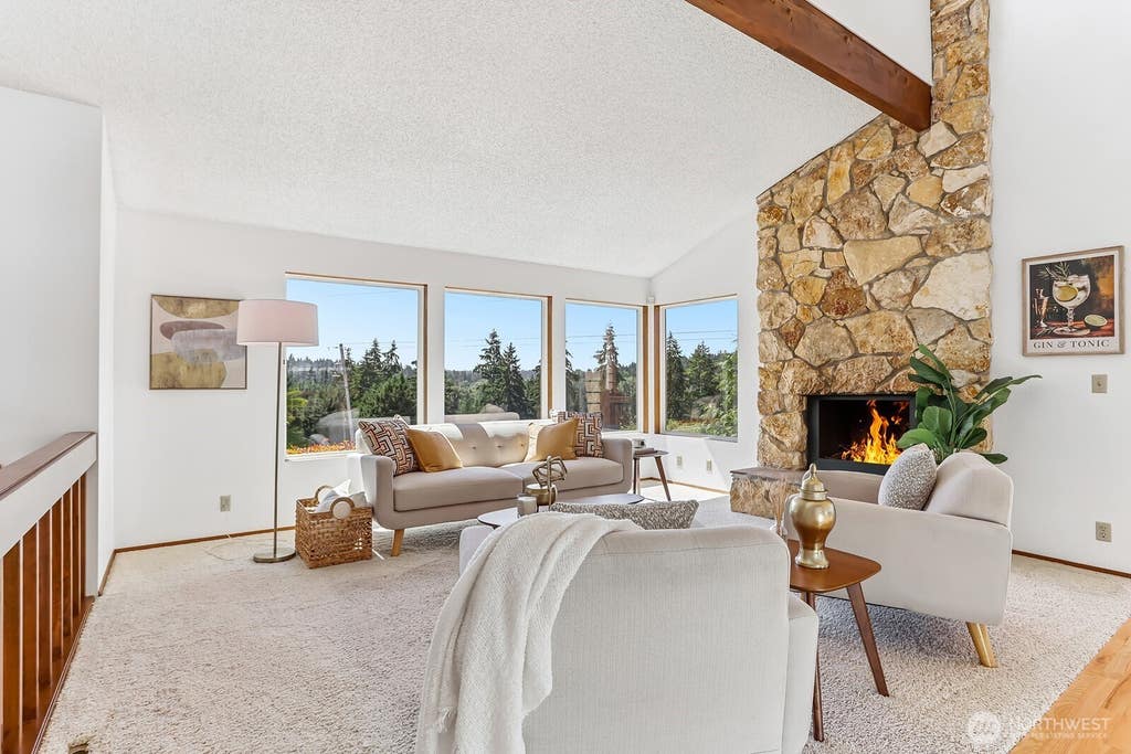 Photo of 13604 SE 1st Street, Bellevue, WA 98005 (MLS # 2561545)