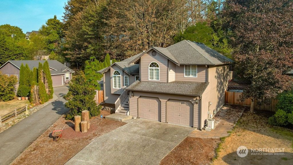 Photo of 19912 SE 261st Court, Covington, WA 98042 (MLS # 2127935)