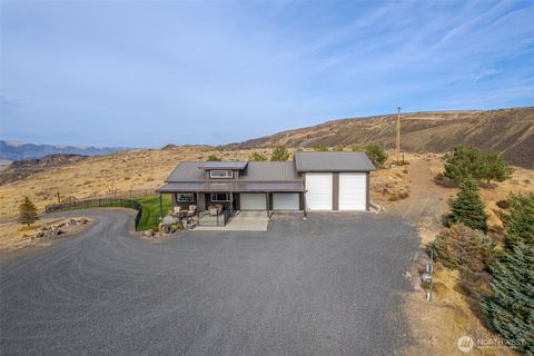 Photo of 21489 State Highway 17N, Soap Lake, WA 98851 (MLS # 2448647)