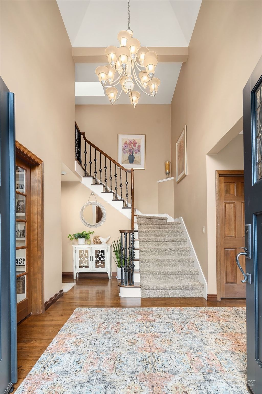 Photo of 14048 NE 27th Street, Bellevue, WA 98007 (MLS # 2220929)