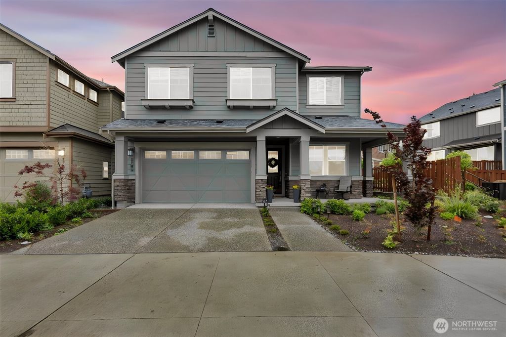 Photo of 1703 14th Place NE, Issaquah, WA 98029 (MLS # 2524123)