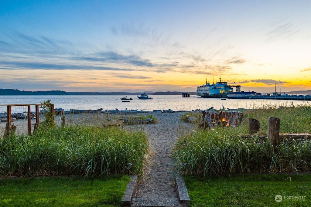 Photo of 9117 Fauntleroy Way SW, Seattle, WA 98136 (MLS # 2247966)