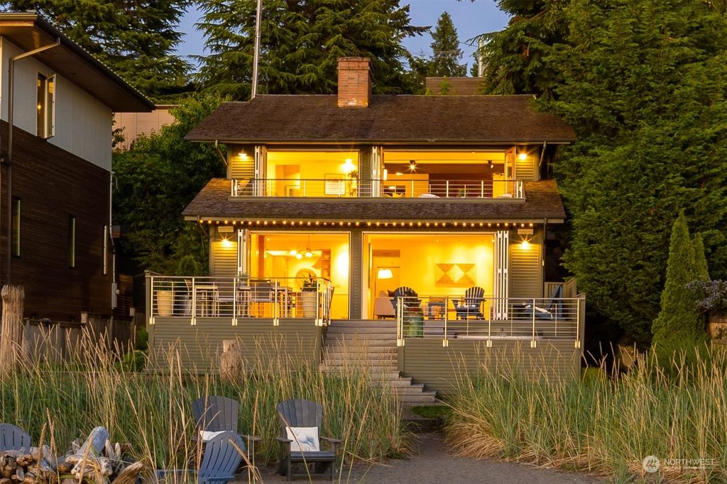 Photo of 9117 Fauntleroy Way SW, Seattle, WA 98136 (MLS # 2247966)