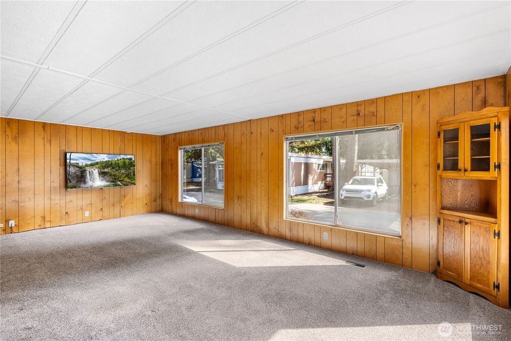 Photo of 900 29th Street SE #D6, Auburn, WA 98002 (MLS # 2502943)