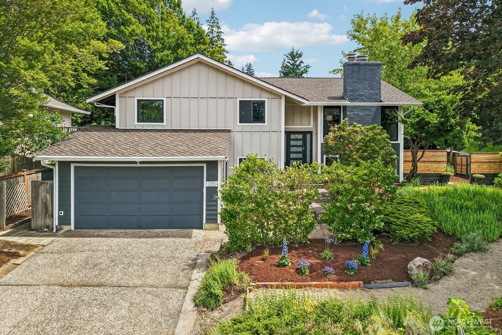 Photo of 12004 81st Avenue NE, Kirkland, WA 98034 (MLS # 2519763)